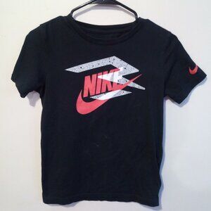 Black Nike Boys T-shirt (Medium, 10-12 years) - Gently Used